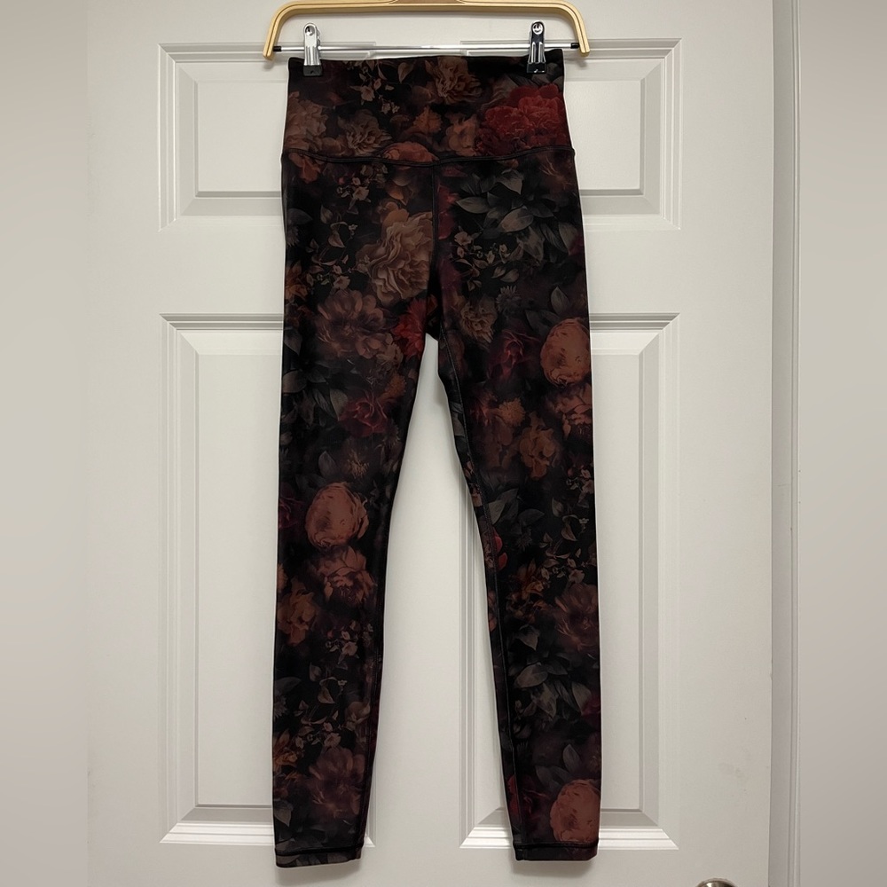 NWOT Athleta Elation Printed Tight, Small
